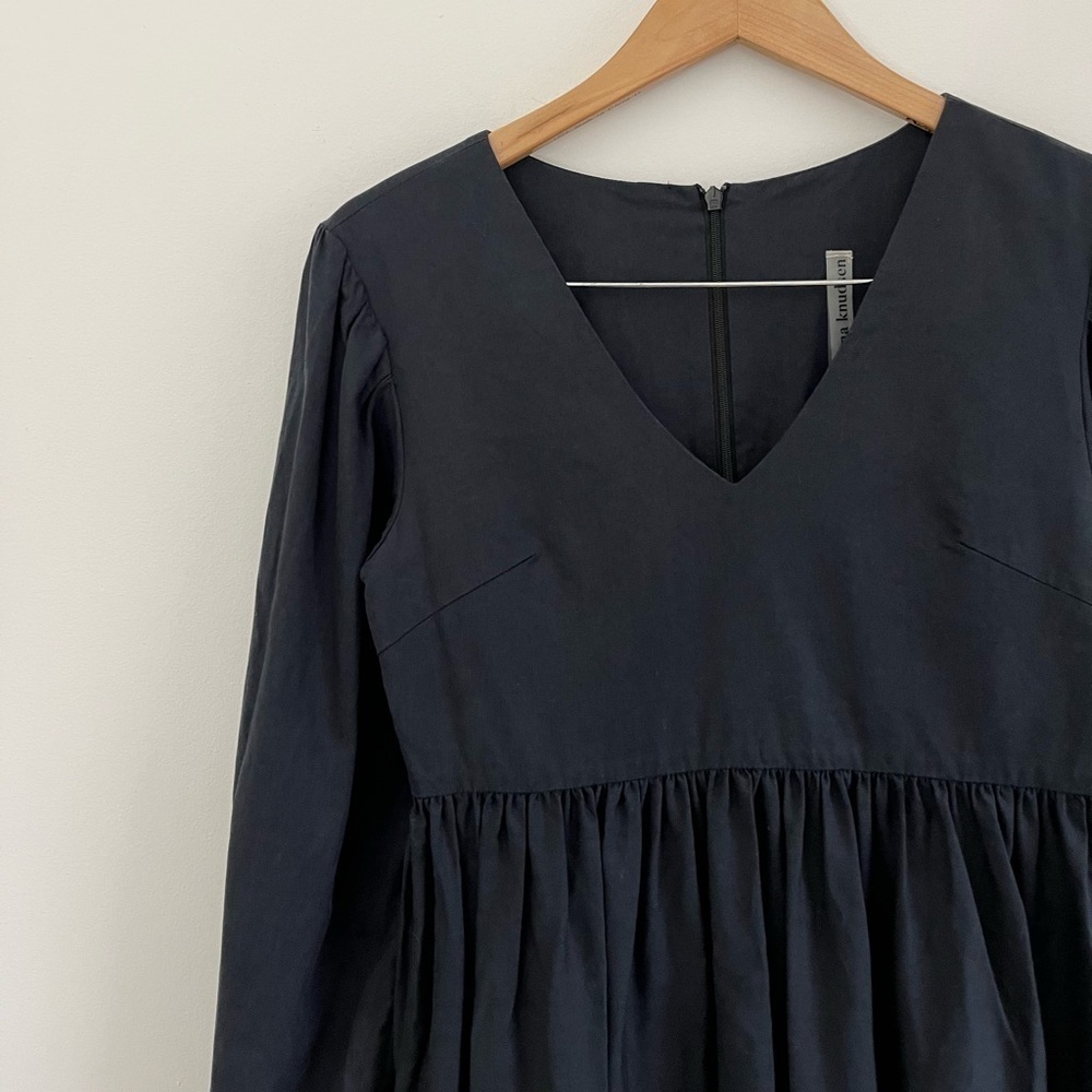 Emma Knudsen Frankie Tiered Babydoll V-Neck Dress - Picture 5 of 12